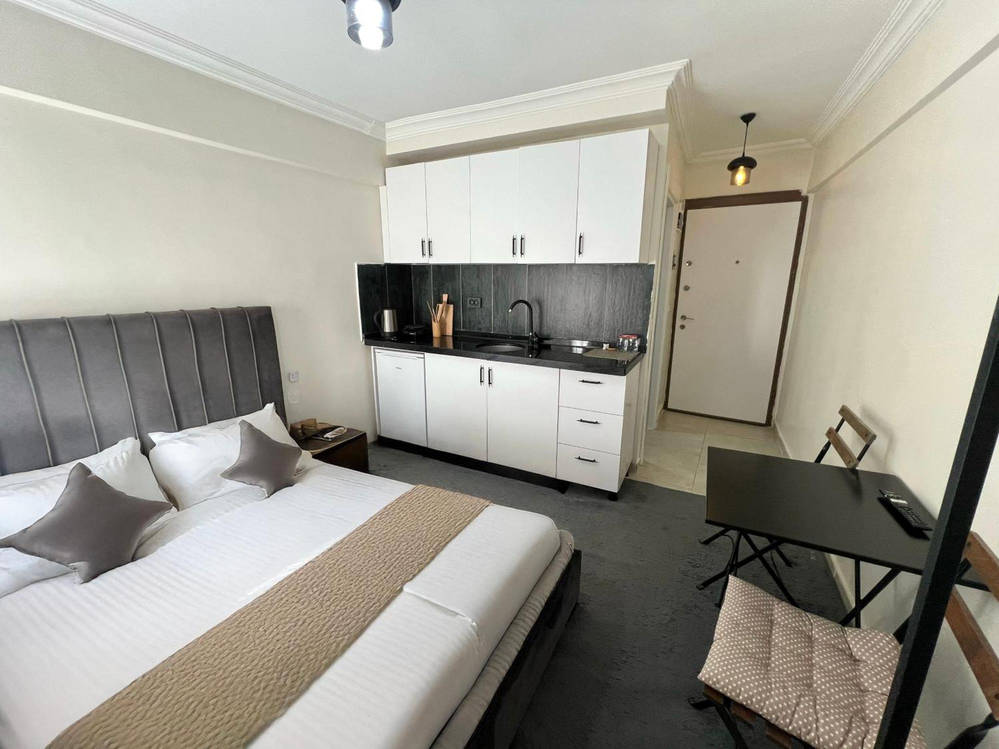 Mr Miller Suite Istanbul Exterior photo